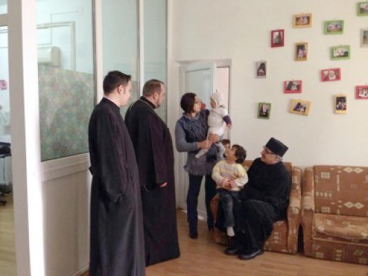 Caravana Sfântul Mina a ajuns la Centrul Maternal din Mangalia